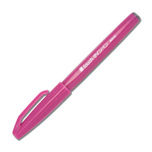 Cargar imagen en el visor de la galería, Plumón brush sign pen color rosa adecuado para caligrafía, con punta ultra flexible marca PENTEL
